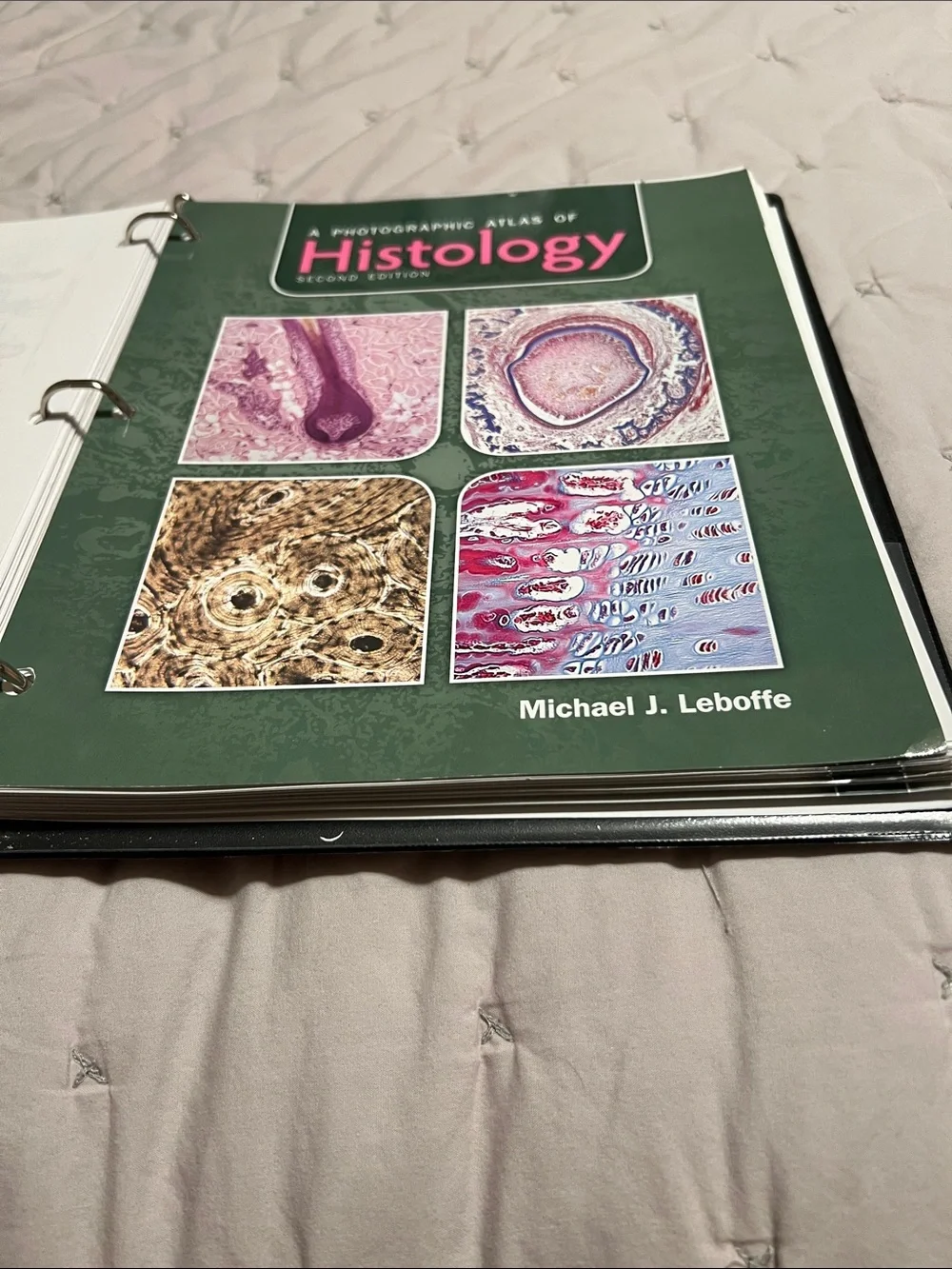 A Photographic Atlas of Histology Textbook - Second Edition